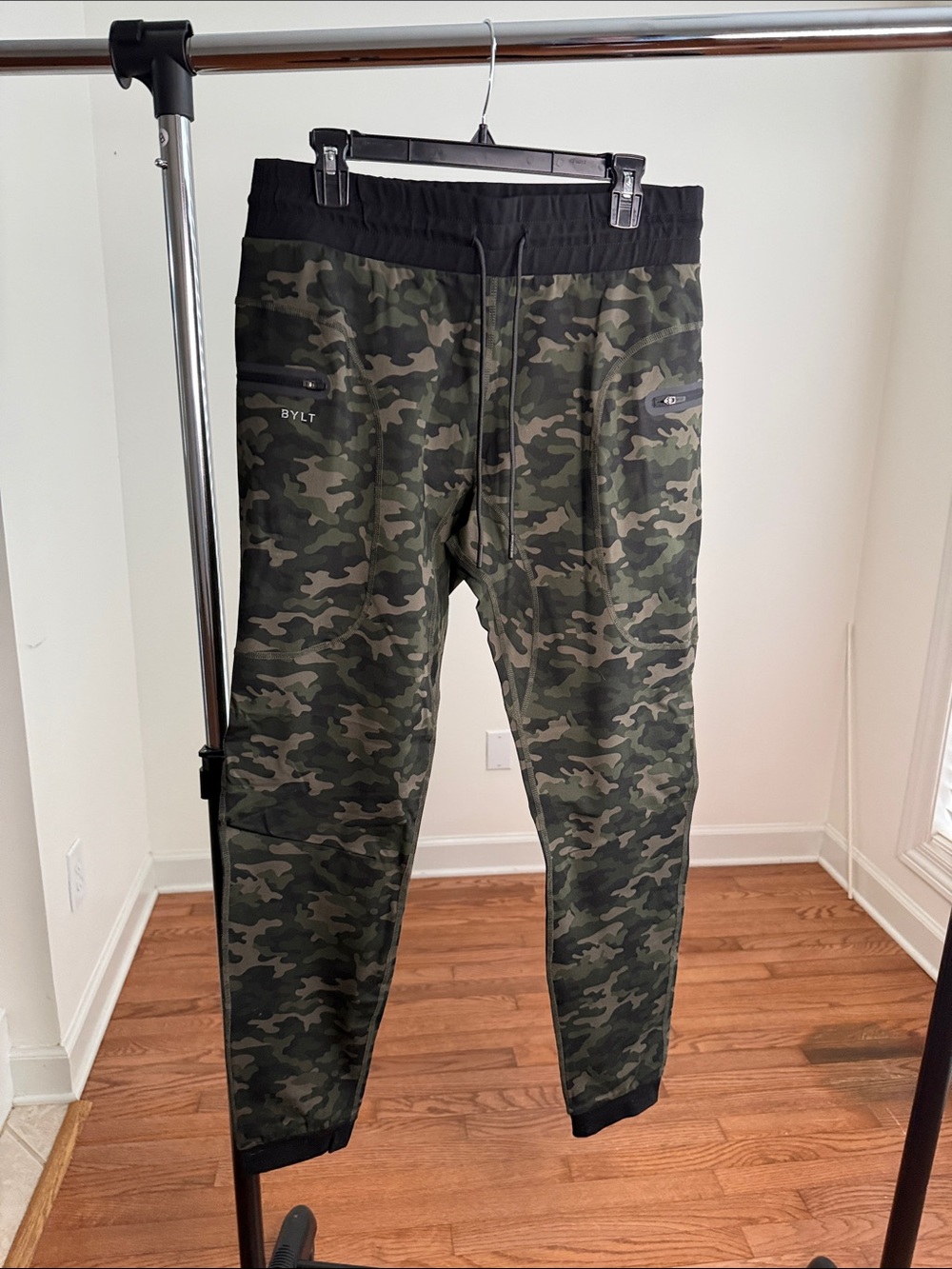 Men’s BYLT Camo Elite Jogger Pants - Green Camo XL